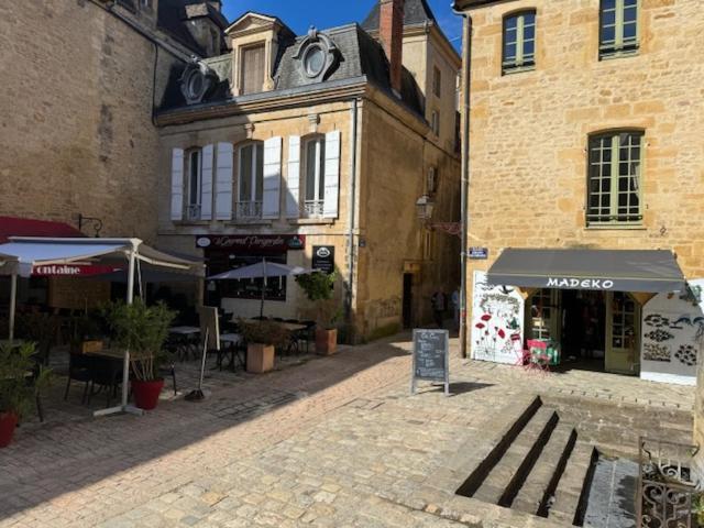Le Studio Duo Cite Medieval Sarlat Exterior photo